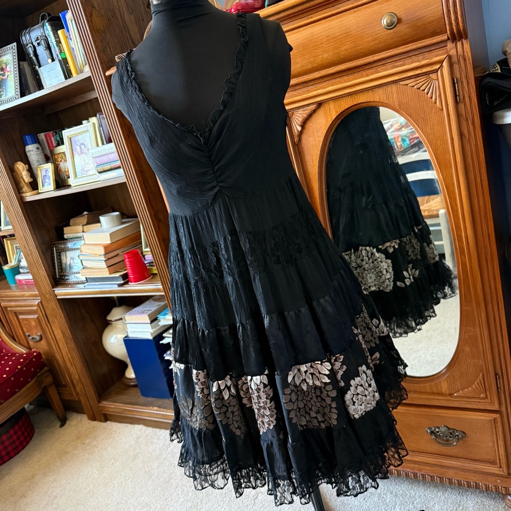 Black Tiered Lace Floral Accent Dress